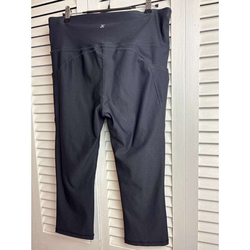 Xersion Womens Large Black High Rise Capri Leggings Quick Dri Zip Pockets NWOT - Picture 3 of 5